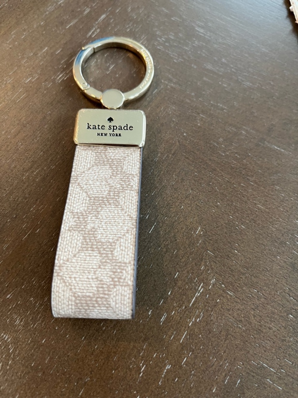 kate spade Loop Keychain